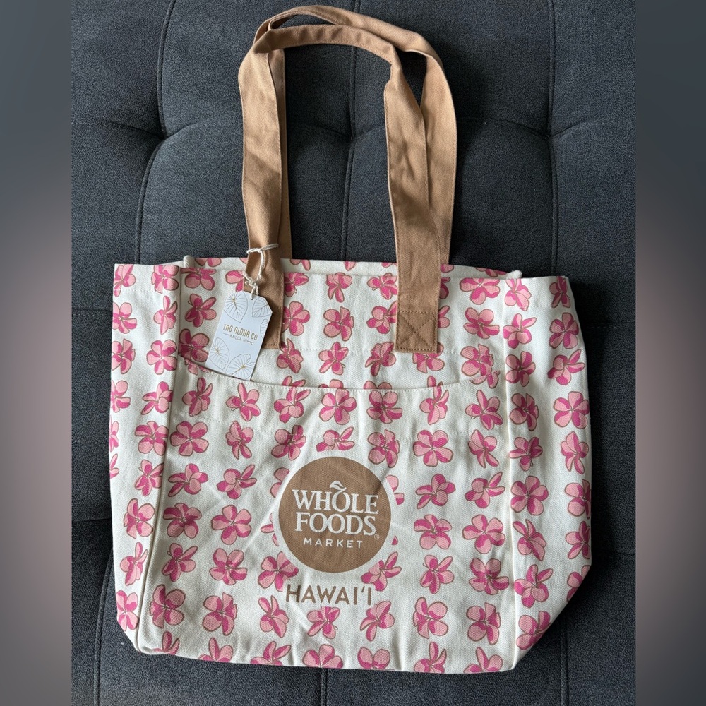 Whole Foods Tote Hawaii Exclusive-NWT Plumeria